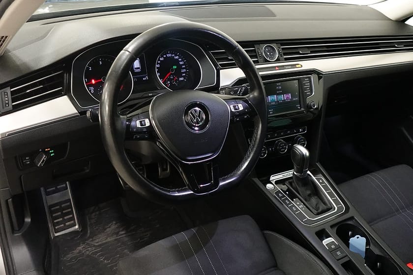 Bild 5 av Volkswagen Passat Alltrack 2.0 TDI SCR 4M Värmare Adp-farthållare Drag
