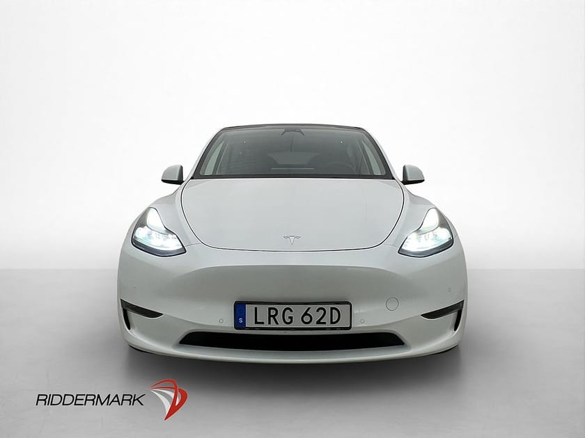 Bild 3 av Tesla Model Y Long Range AWD Autopilot Kamera Svensksåld