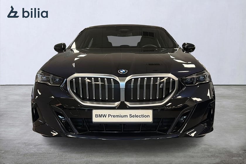 Bild 5 av BMW i5 xDrive40 Sedan xDrive 40 M-sport | H&K | Backkamera | Drag