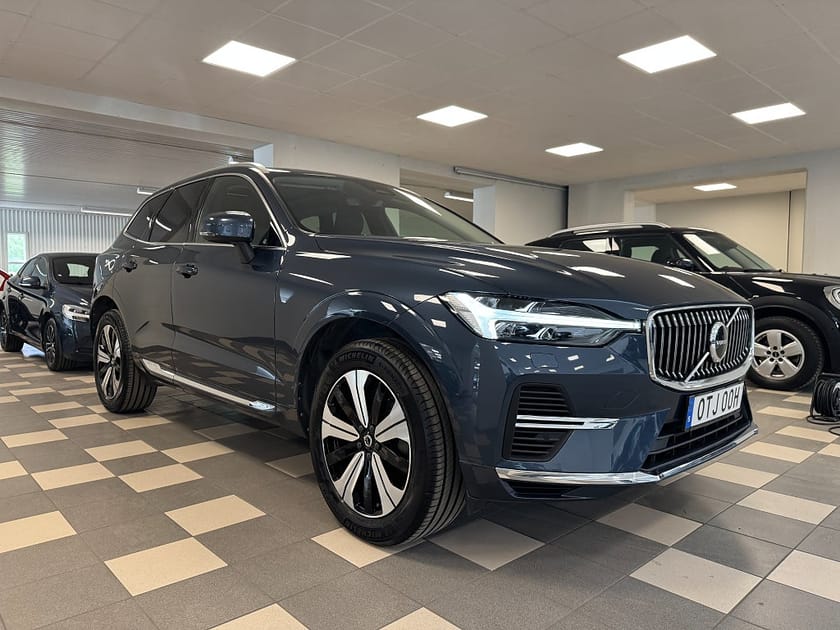 Bild 4 av Volvo XC60 Recharge T6 AWD Helskinn CarPlay Navi Drag Panorama Nav
