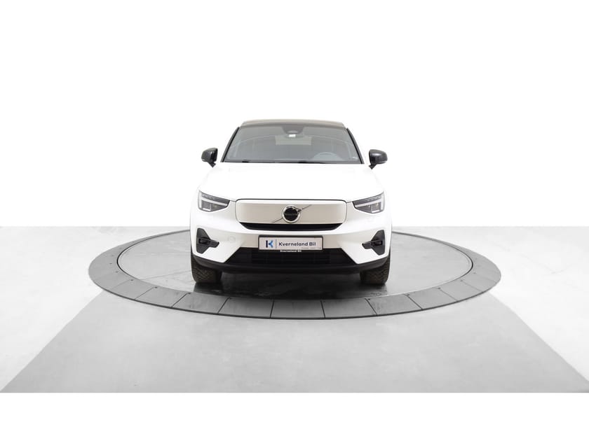 Bilde 2 av Volvo C40 Recharge Twin motor Plus / Krok -1800kg / Varmepumpe / Kamera / Lav Km