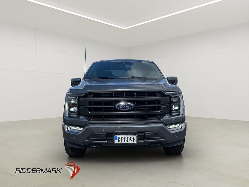 Bild 5 av Ford F-150 SuperCrew Lariat Sport V8 4x4 HUNDKÅPA Pano B&O Skinn Moms