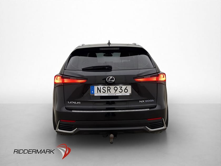 Bild 5 av Lexus NX 300h AWD 197hk B-Kamera Drag Halvskinn