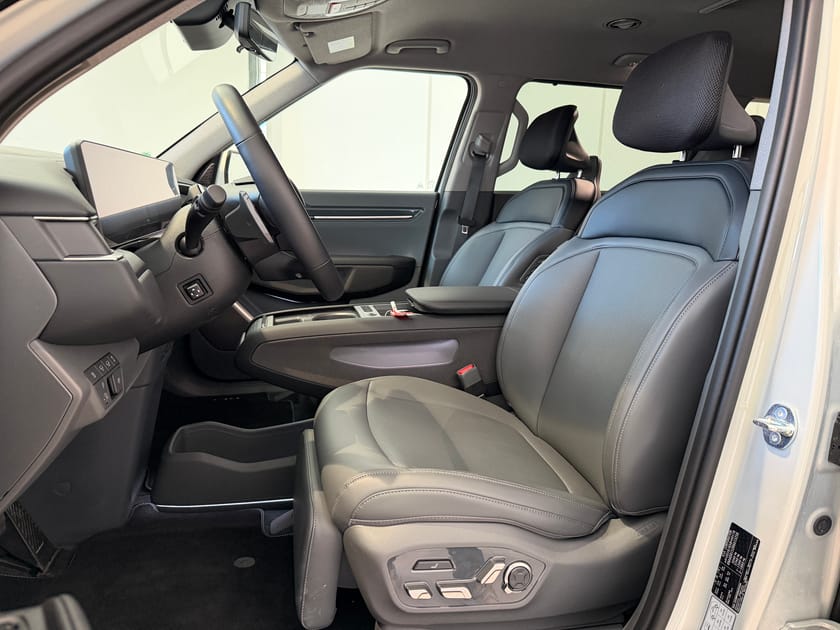 Bilde 5 av Kia EV9 AWD "EXCLUSIVE PLUS"/800V/MASSASJE/EL.SETER FORAN