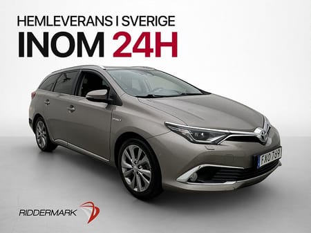 Toyota Auris Touring Sports Hybrid Executive Kamera Halvskin