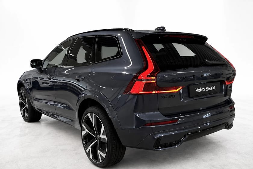 Bild 3 av Volvo XC60 T6 Plus Black Nordic Edt Luftfjädring *Hög spec*
