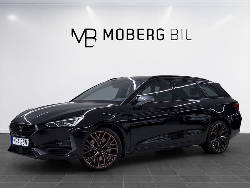 Bild 1 av CUPRA Leon Sportstourer e-Hybrid 245hk B-Kamera Navi Drag
