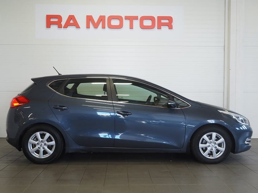 Bild 4 av Kia cee'd 1.6 CRDi 110hk EX Comfort | Dragkrok |
