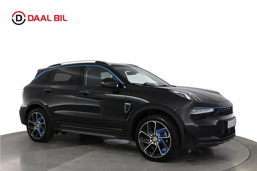 Bild 4 av Lynk & Co 01 PHEV DCT 261HK 17,6kWh INFINITY® PANORAMA 3D-VIEW NFC