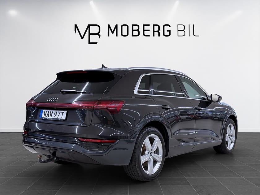 Bild 5 av Audi Q8 55 e-tron quattro 408hk Drag B-Kamera Läder