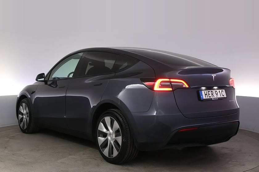 Bild 4 av Tesla Model Y Long Range AWD Uppgraderad autopilot