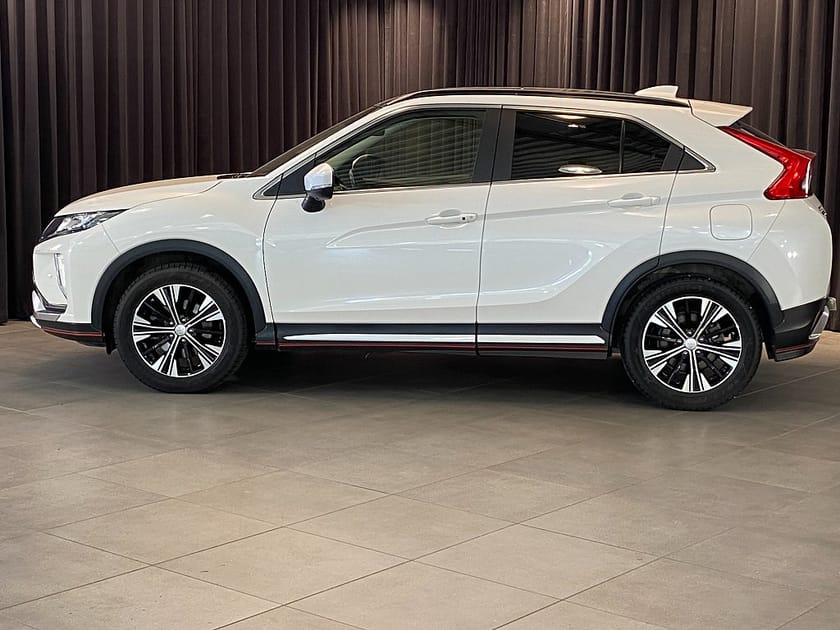 Bild 3 av Mitsubishi Eclipse Cross 1.5 T-MIVEC ClearTec S-AWC INVECS-III CVT / Panorama