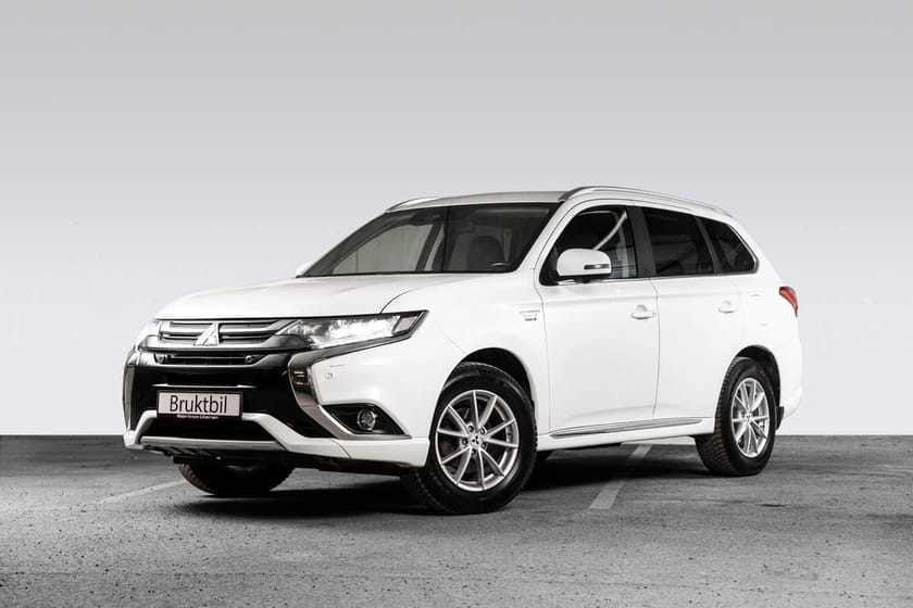 Bilde 3 av Mitsubishi Outlander PHEV Instyle+ | Hengerfeste | Skinn | DAB | Navi | Norsk