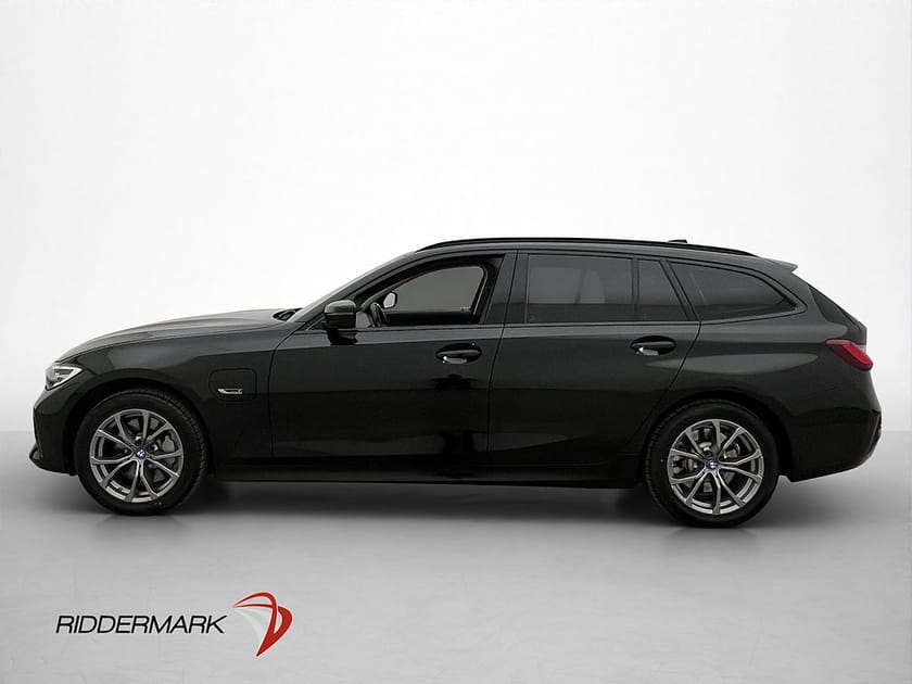 Bild 5 av BMW 330e xDrive Touring Sport line Cockpit Kamera Navi MOMS