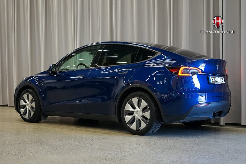 Bild 5 av Tesla Model Y Long Range AWD Drag Värmepump Pano Premium Rattvärme