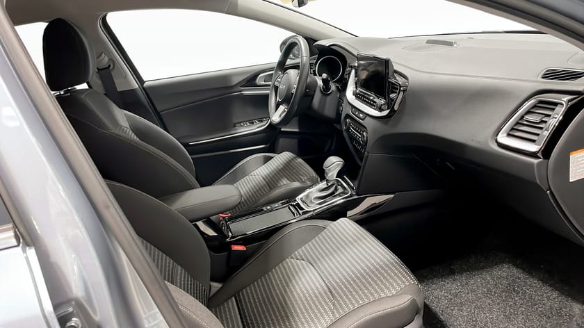 Bild 3 av Kia Ceed Sportswagon Plug-in Hybrid Action Carplay B-Kamera Godkänd