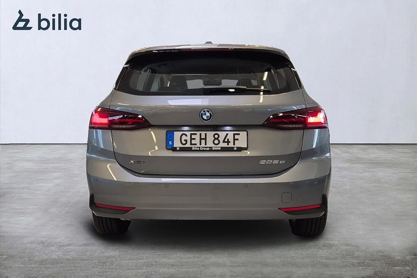 Bild 4 av BMW 225e xDrive Active Tourer ActiveTourer Navigation Kamera Parking Assistant