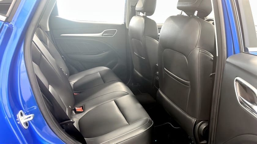 Bild 5 av MG ZS EV LUXURY 45khw   | TAKLUCKA | BACKKAMERA | 15000kr LADDKORT