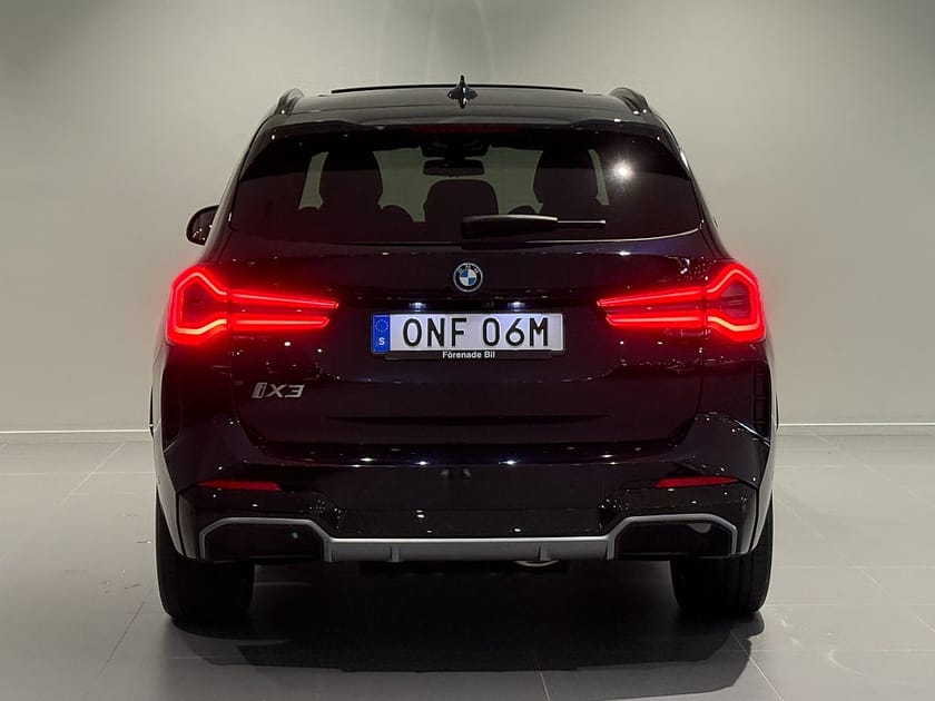 Bild 4 av BMW iX3 Charged M Sport Drag Adpt Farth Panorama Elstolar