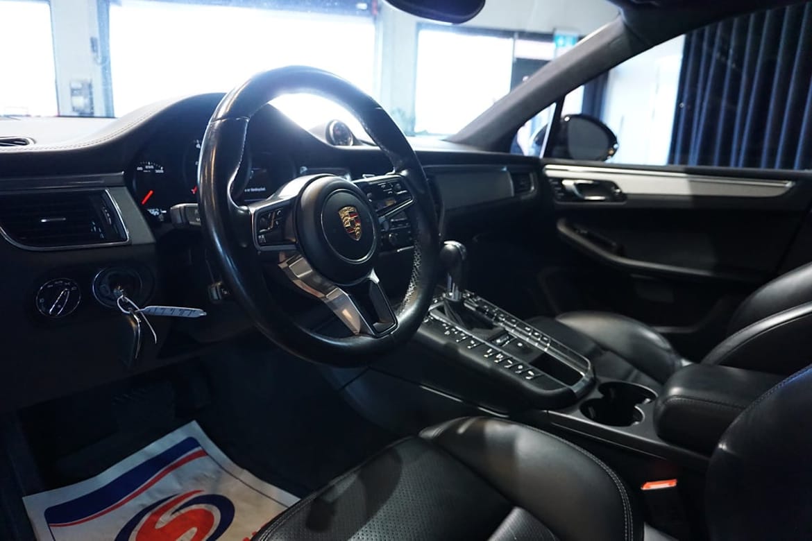 Porsche Macan 2015 - miniatyr 12