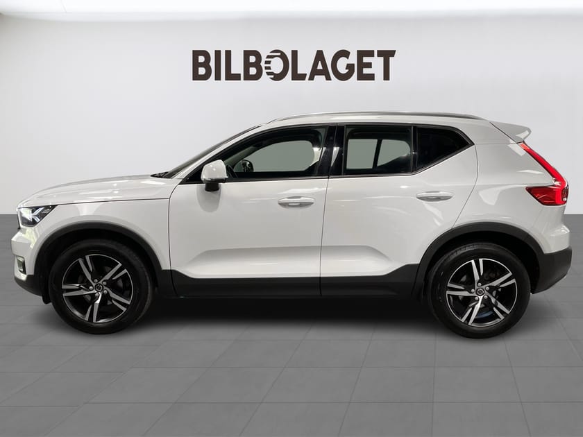 Bild 2 av Volvo XC40 T3 FWD aut Momentum Edition DRAG/B-KAMERA/GPS
