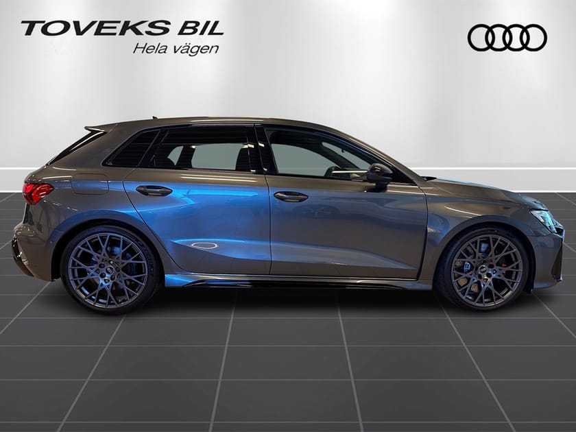 Bild 4 av Audi RS3 Sportback quattro 400HK 2025