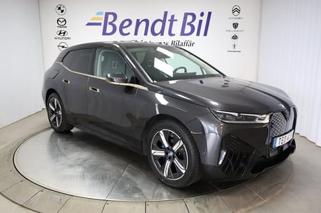 BMW iX xDrive50 Sport / Drag / Luftfjädring / Aktiv Styrning