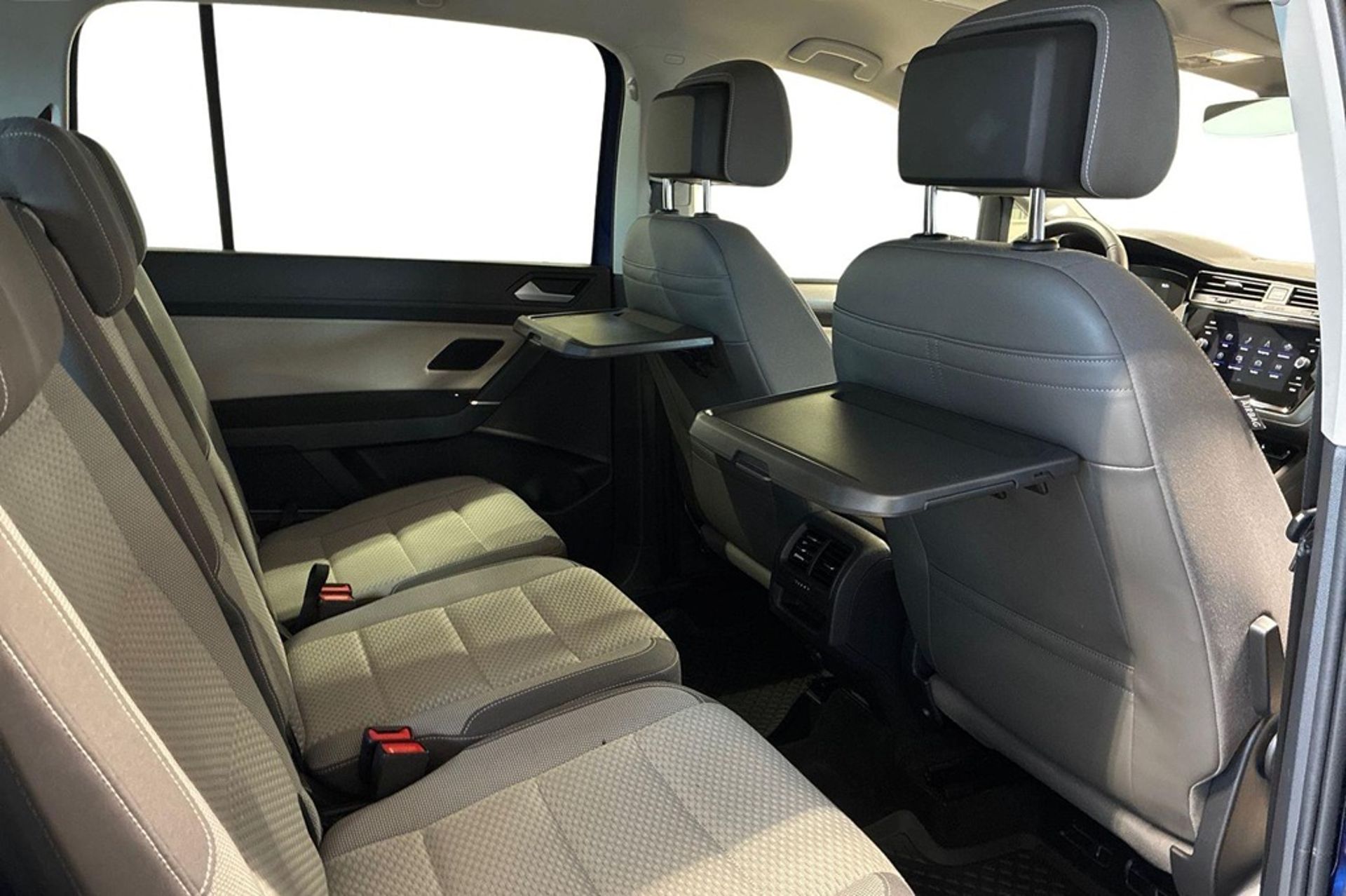 Volkswagen Touran 2026, bild 7/10