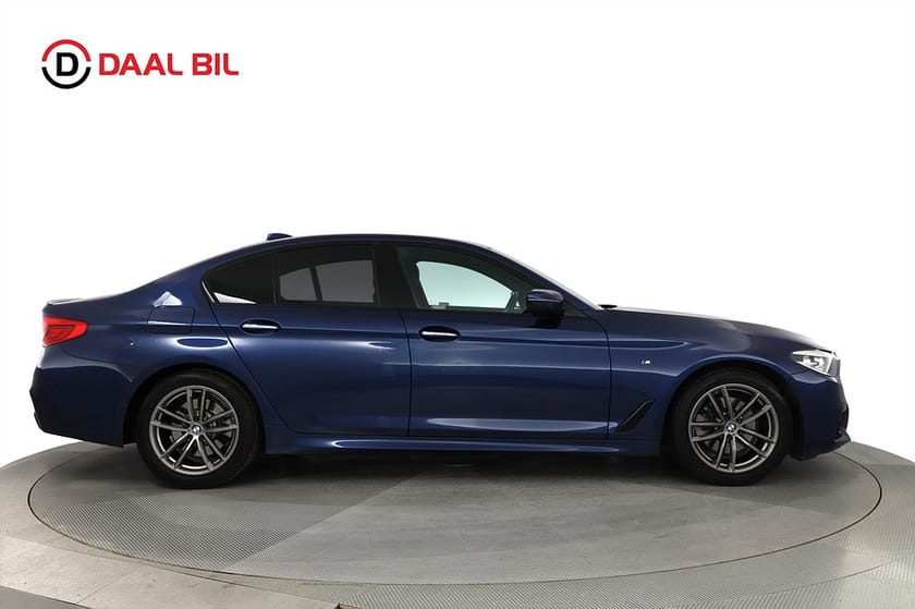 Bild 5 av BMW 520d xDrive Sedan 190HK M-SPORT H/K® NFC B-KAMERA NAVIGATION