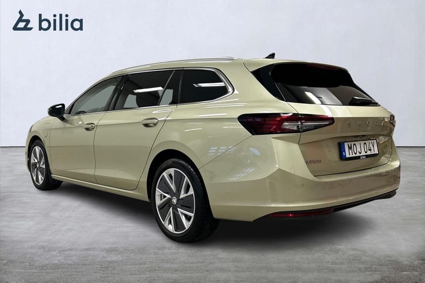 Bild 2 av Škoda Superb iV Kombi COMBI SELECTION 1,5 TSI 204 HK 6 V