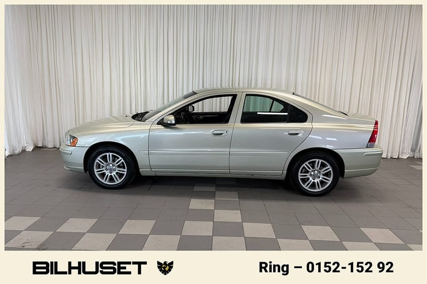 Bild 5 av Volvo S60 2.4 CNG Momentum HALVSKINN P-SENSORER BAK 888KR SKATT