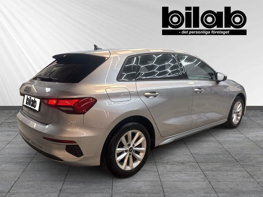 Bild 4 av Audi A3 Sportback 35 TFSI S TRONIC, BACKKAMERA
