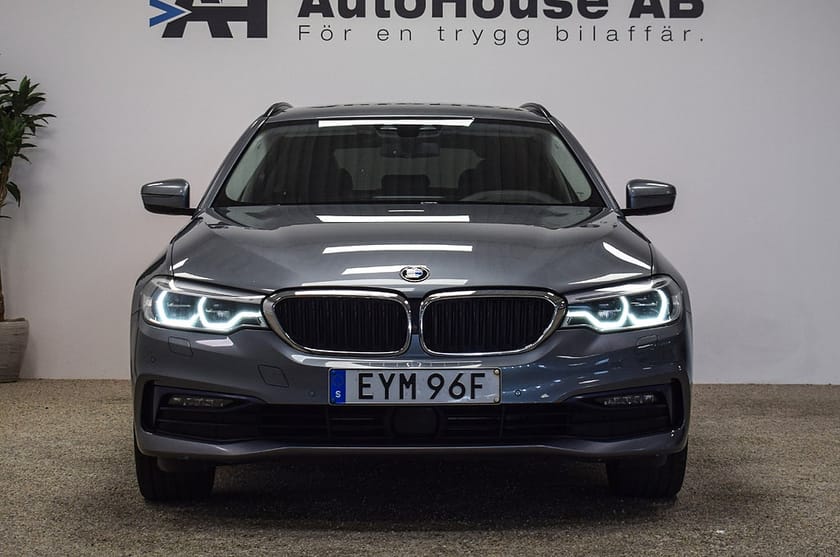 Bild 4 av BMW 520d xDrive Touring Sport Line Värmare Head Up 360 Drag DA+