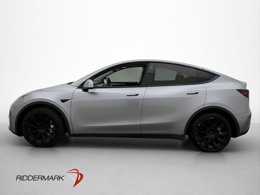 Bild 5 av Tesla Model Y Long Range AWD Dragkrok Svensksåld MOMS