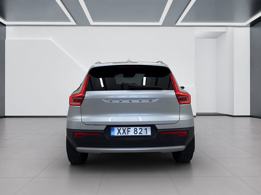 Bild 5 av Volvo XC40 D3 Geartronic Momentum Pro/SOV-Däck/Keyless/Drag/Skinn
