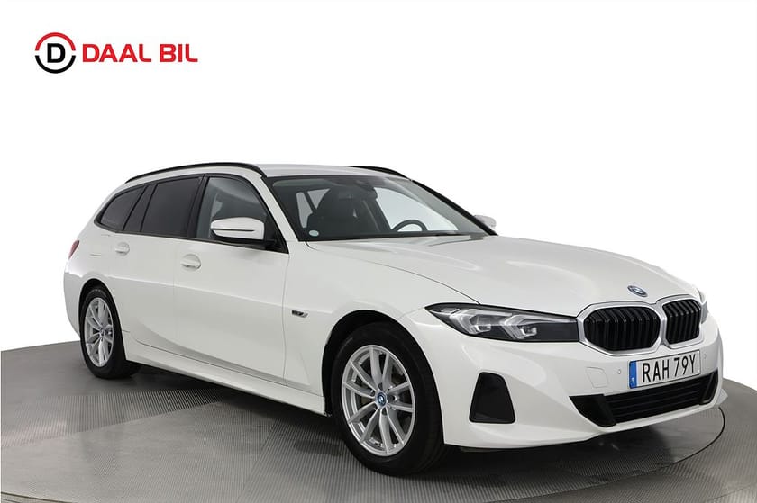 Bild 3 av BMW 330e xDrive Touring 292HK DRAG HI-FI P-VÄRM NAVI 3-ZON