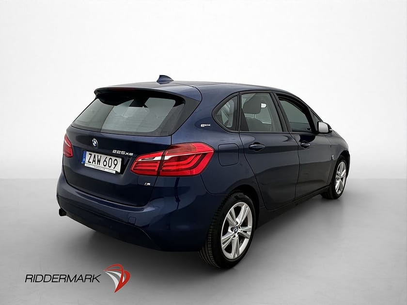 Bild 4 av BMW 225xe Active Tourer 224hk Advantage Panorama Head Up