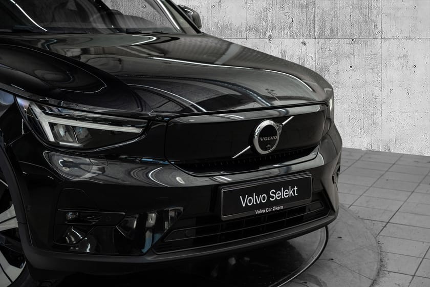 Bilde 1 av Volvo XC40 Recharge Twin motor Ultimate Harman/Kardon Hengerfeste PanoSoltak