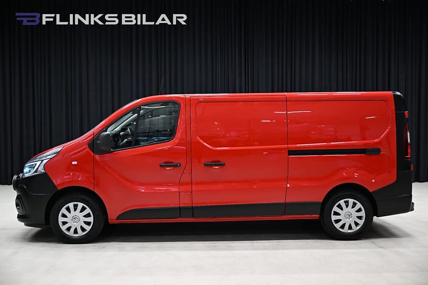 Bild 2 av Renault Trafic Skåpbil dCi 145HK L2 Dubbeldörr|Drag|Värmare|LED|