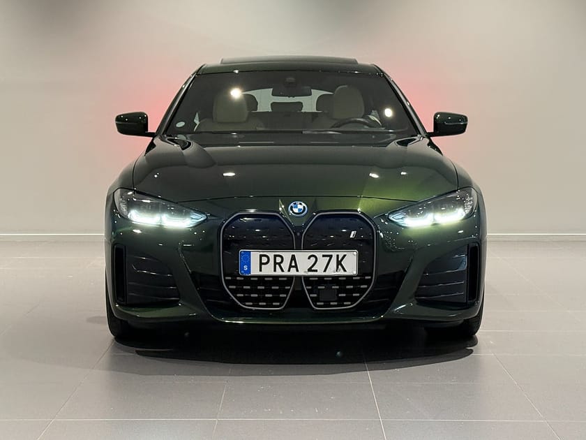 Bild 2 av BMW i4 eDrive40 Gran Coupé M Sport Pro Drag Glastaklucka H/K Adpt Farth
