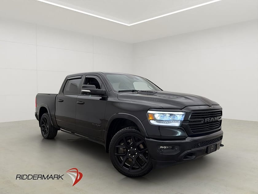 Bild 3 av RAM 1500 Crew Cab Dodge Laramie Night 5.7 4x4 Drag Luft Pano H/K Moms