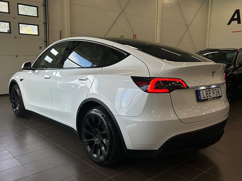 Bild 5 av Tesla Model Y Long Range AWD
