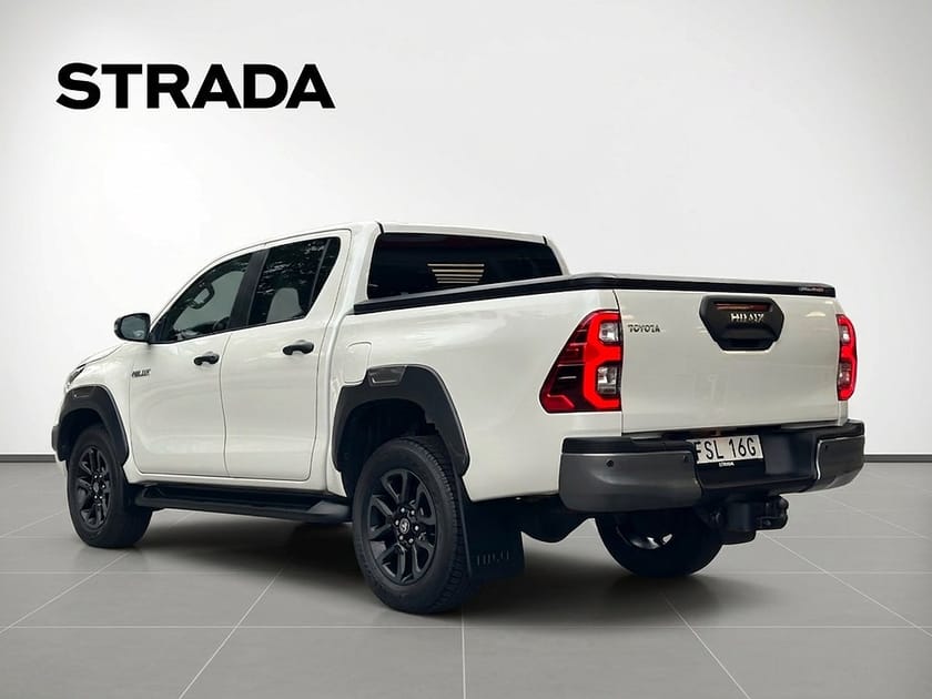 Bild 5 av Toyota Hilux Dubbelhytt 2.8 AWD Invincible FLAKLOCK | 2 395:-/mån |