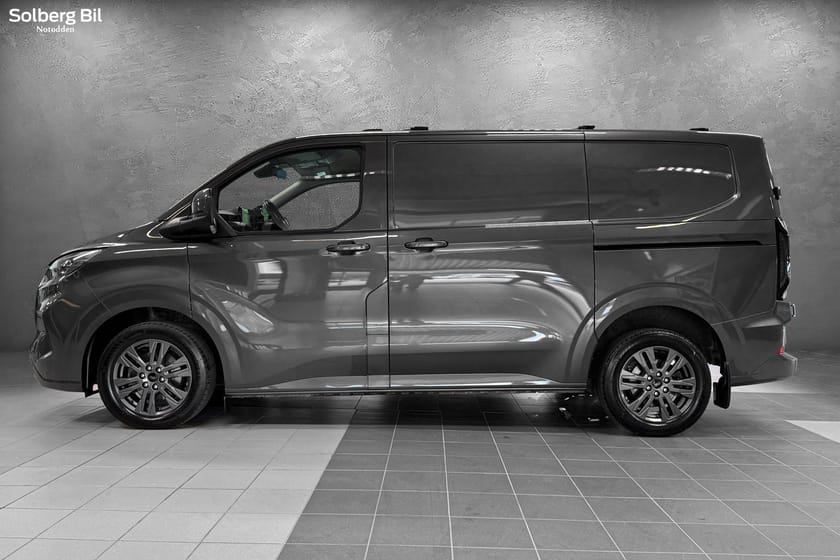 Bilde 4 av Ford Transit Custom 320 Limited 2,0l 170 HK AWD/Cruise/Kamera/Krok/Varmer