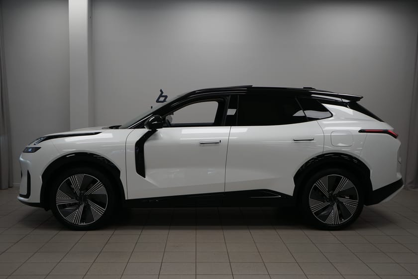 Bild 2 av Lynk & Co 08 PHEV More