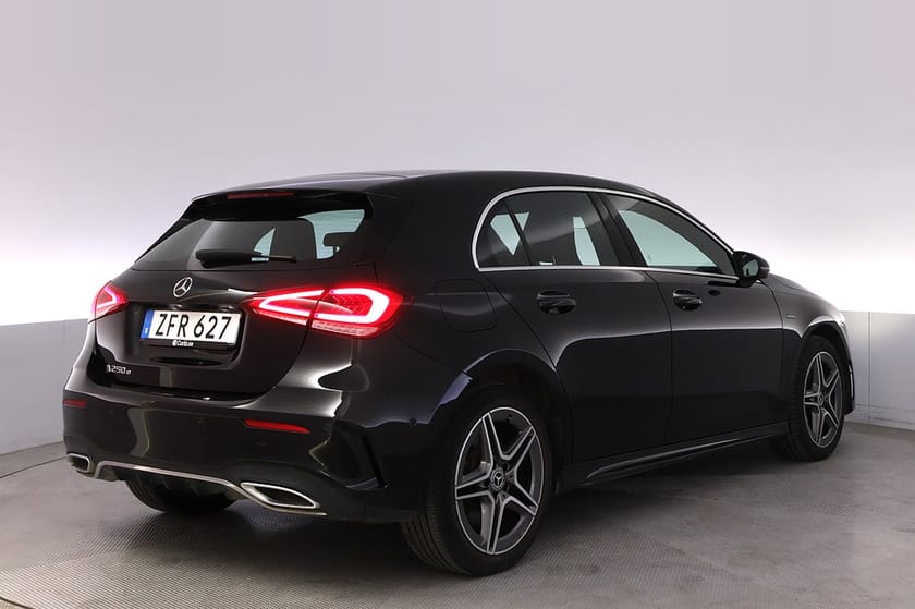 Bild 5 av Mercedes-Benz A 250 e 250e AMG Kamera Navi Widescreen Värmare LED