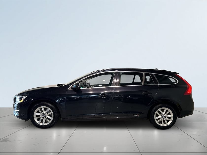 Bild 4 av Volvo V60 D4 AWD Momentum Kamrem Bytt Dvärm Skinn Drag SoV