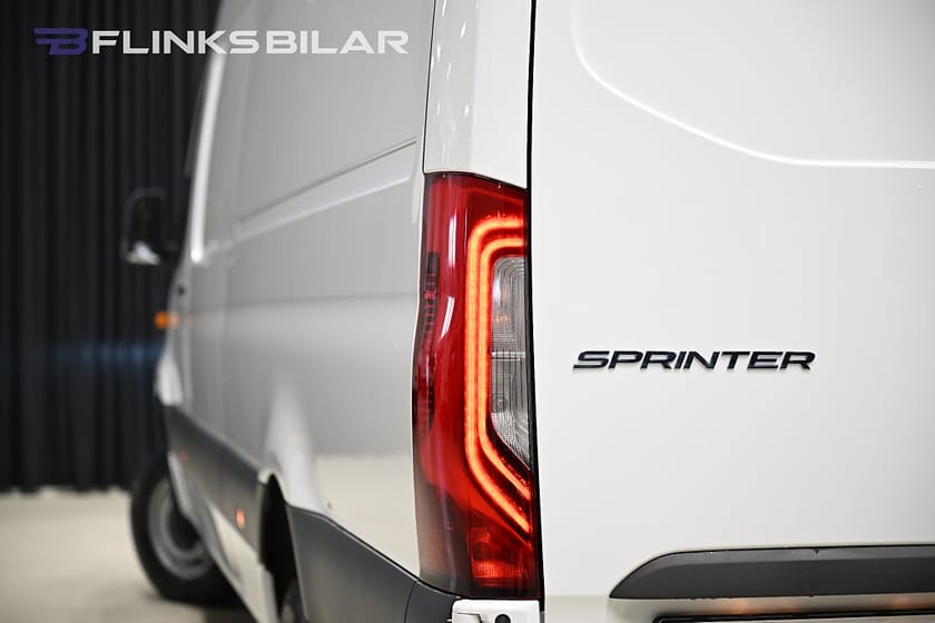 Bild 3 av Mercedes-Benz Sprinter 319 CDI 4x4 Panel Van 190HK XL-Skåp|Servicebil|Påkostad|Leasebar
