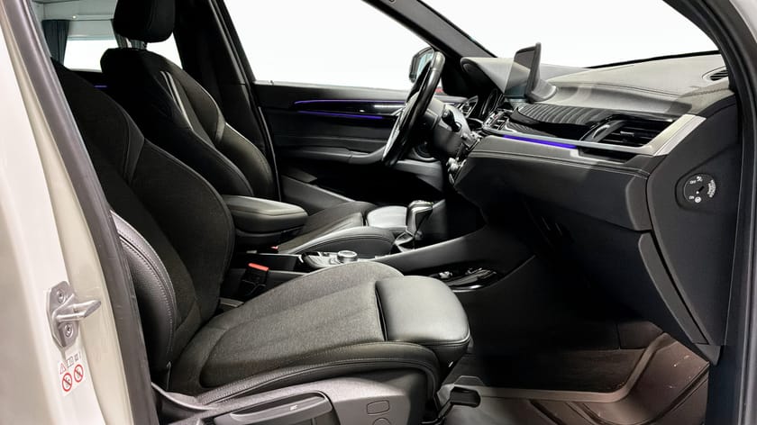 Bild 3 av BMW X1 xDrive25e