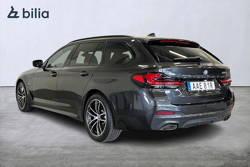Bild 5 av BMW 530e Touring Touring/M Sport/HUD/Drag/360